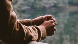 Як попросити допомогу у людей: вичерпний посібник