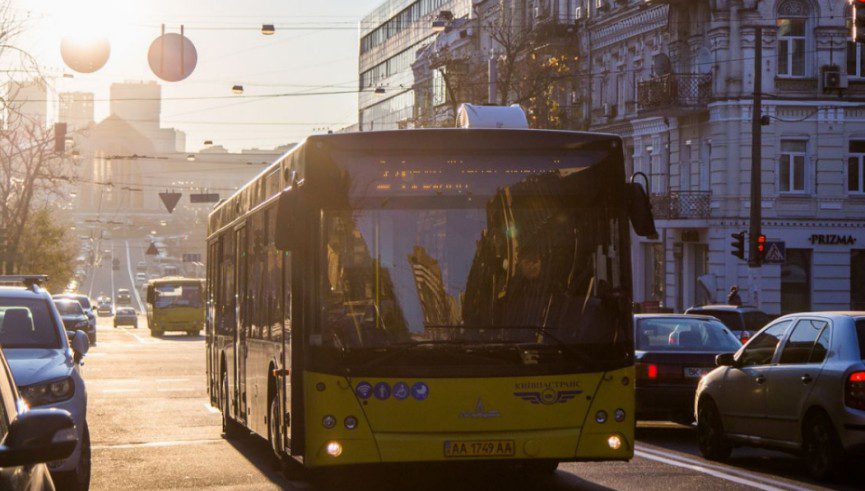 30 автобус Київ відстежити