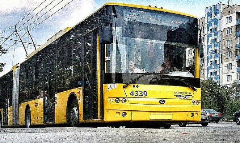 автобус 28 Київ