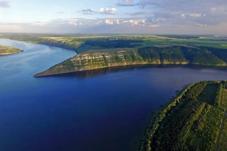 басейни річок україни