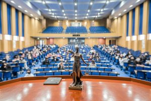 Де вчитися на прокурора в Україні