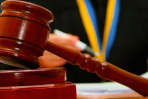 Чи може суддя змінити своє рішення: повний розбір принципів, винятків та реальних можливостей у судовому процесі