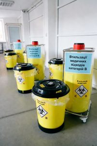 Медичні відходи категорії В: правила поводження, класифікація та безпечна утилізація