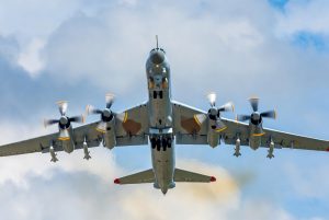 Ту-95МС ракети: гігантський ракетоносець, що досі тримає в напрузі українське небо