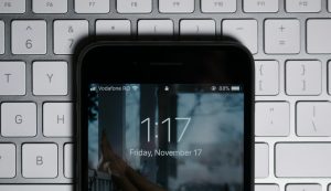 Як змінити час на телефоні: детальний посібник для Android та iPhone у 2026 році