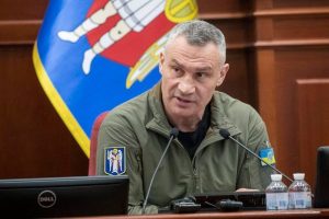 Кличко оголосив нові правила руху мостами Києва під час тривоги