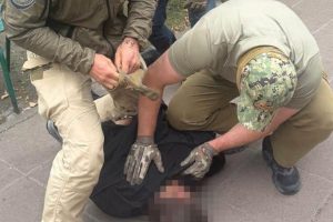 СБУ зірвала замах ФСБ: кілерку затримали біля спортзалу в Києві
